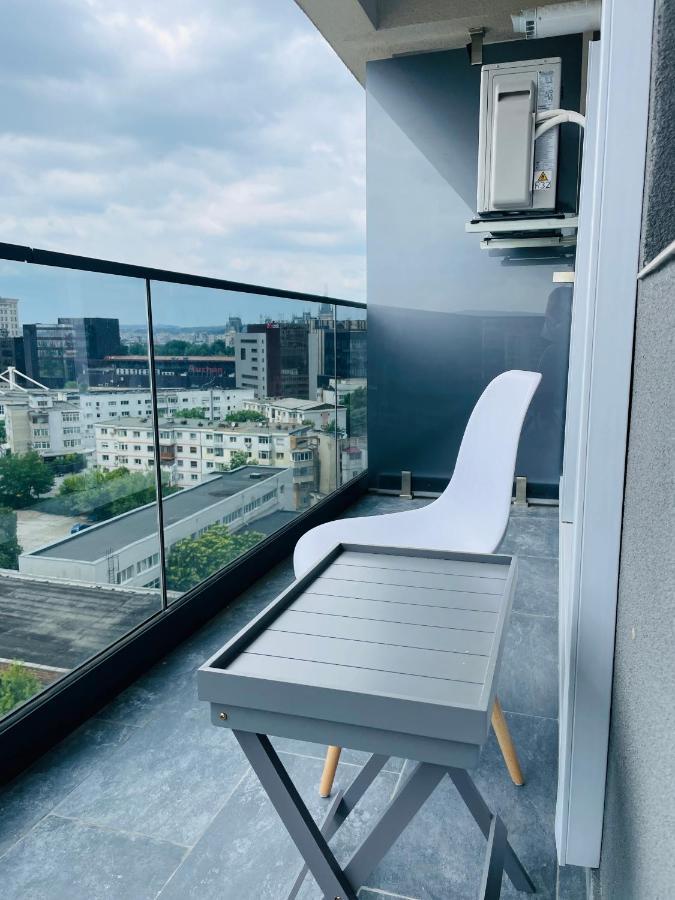 Q Royal Apartment - Palas Center Iasi Esterno foto